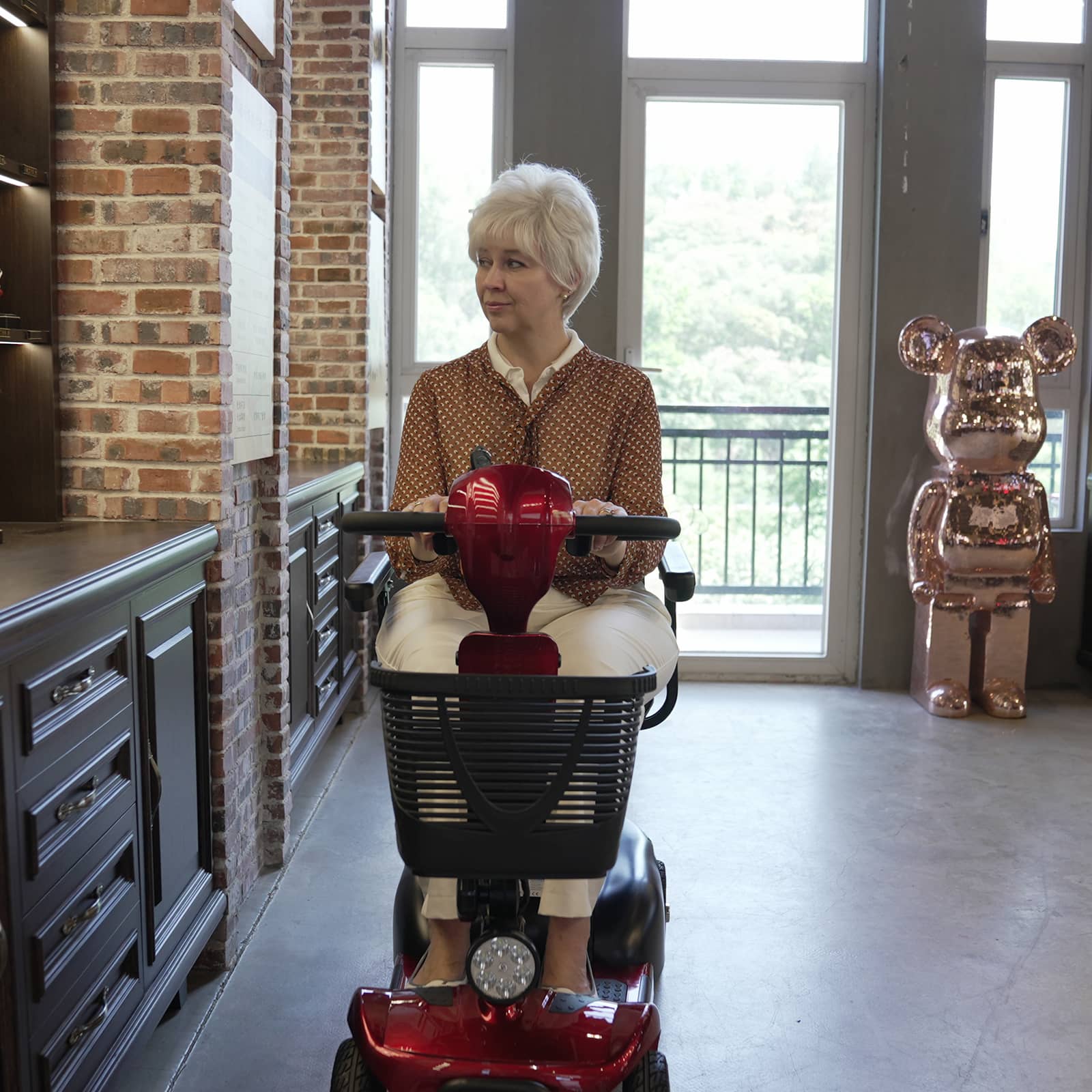 MS02 Multiple Colors Electric Mobility Up to 15 Miles Of Range